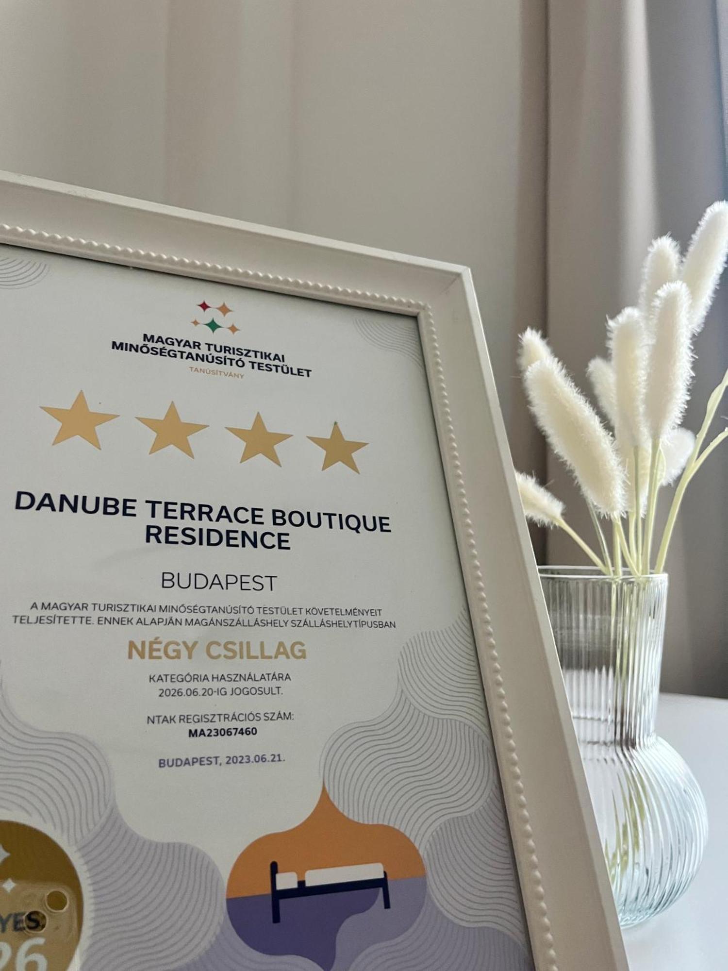 Danube Terrace Boutique Residence With Private Sauna Budapest Esterno foto